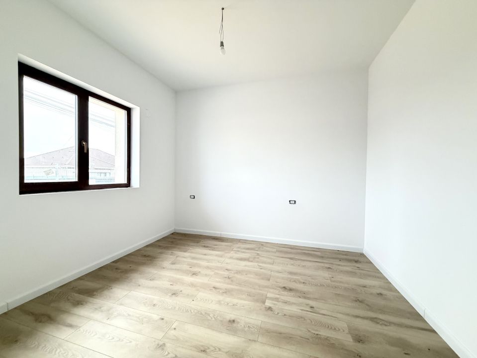 Duplex modern cu 3 camere, 70 mp utili, 250 mp teren - Sanandrei – fotografia 4 din 8