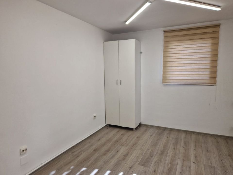 Central, birou cu acces din curte pe Str. Aurel Suciu – fotografia 2 din 7