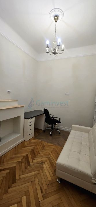 Apartament ultracentral cu 4 camere de inchiriat,Oradea,Bihor – fotografia 18 din 23