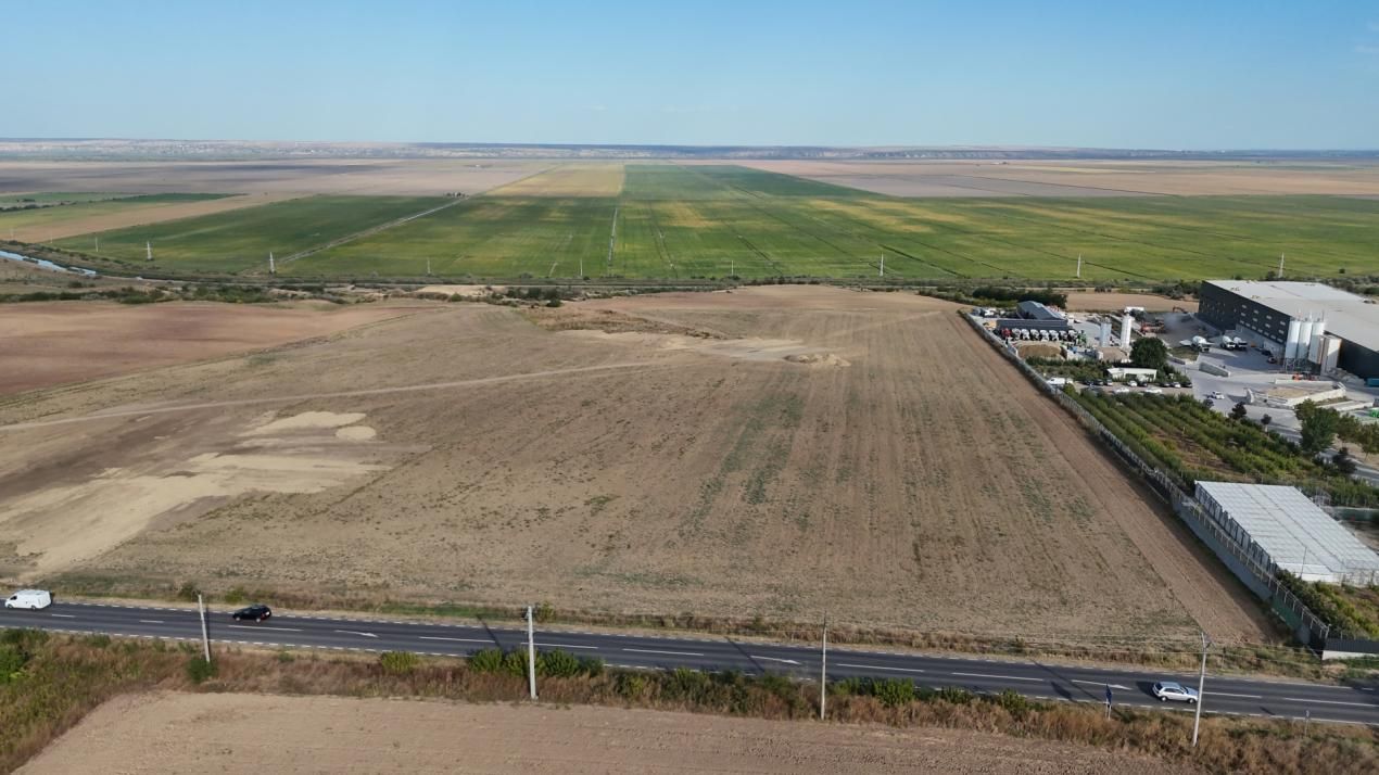 TEREN 82300 MP ÎN ESTUL ROMÂNIEI – fotografia 6 din 15
