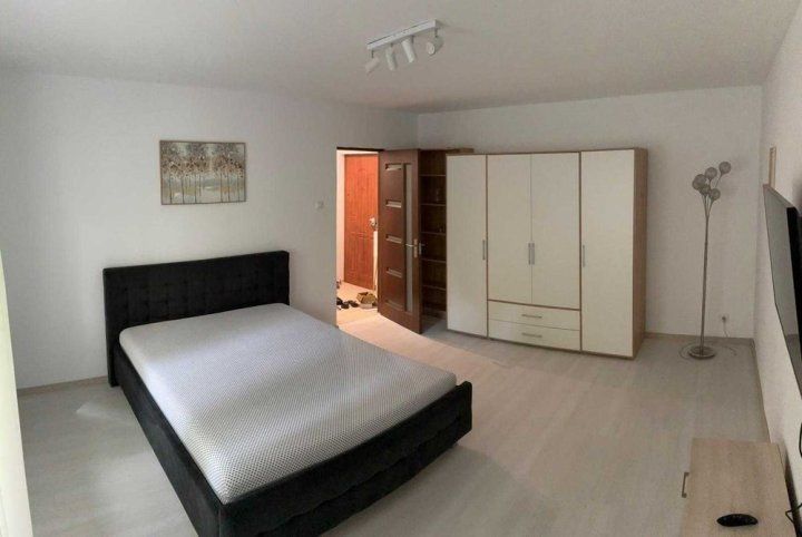 Garsoniera de inchiriat | Brancoveanu | Metrou – fotografia 1 din 8