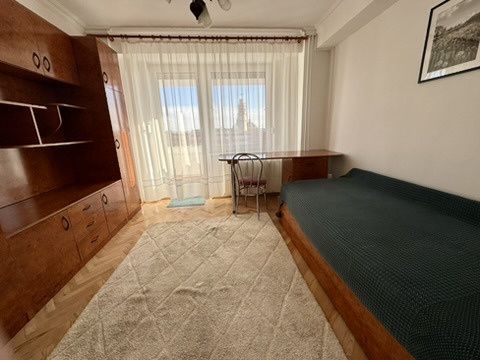 Apart. 4 camere, mobilat și utilat, central, Bloc Stea cu vedere spre Primărie – fotografia 10 din 32