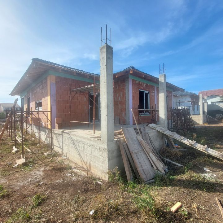 Casa noua cu 4 camere situata in zona Alba Miceti la asfalt cu toate utilitatile – fotografia 10 din 12