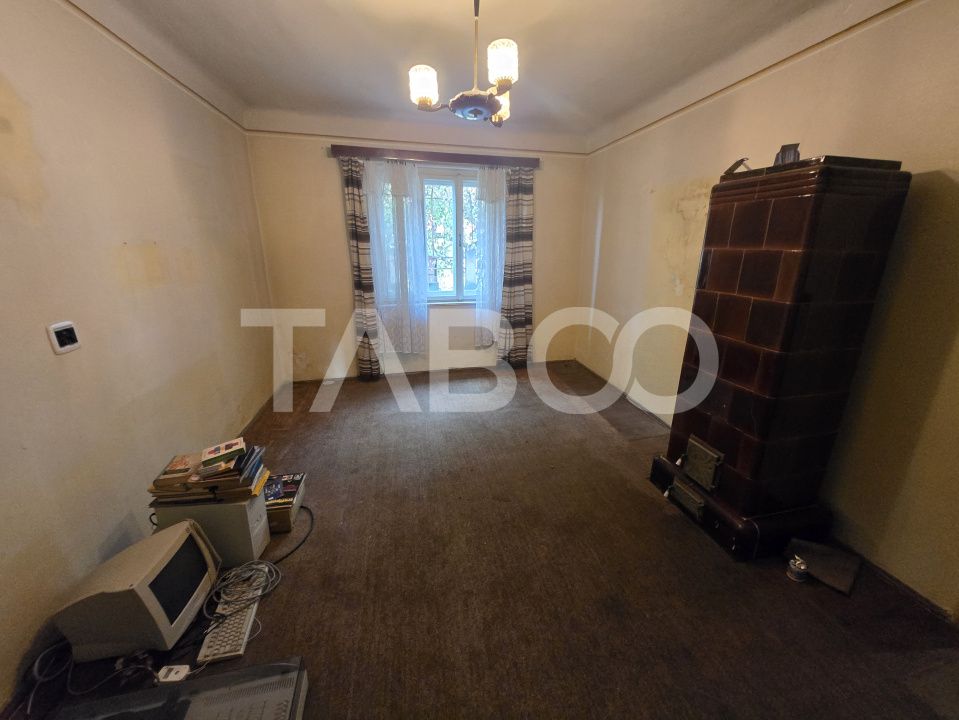 Casa de vanzare cu 3 camere 83 mp zona Piata Cluj Sibiu – fotografia 1 din 7