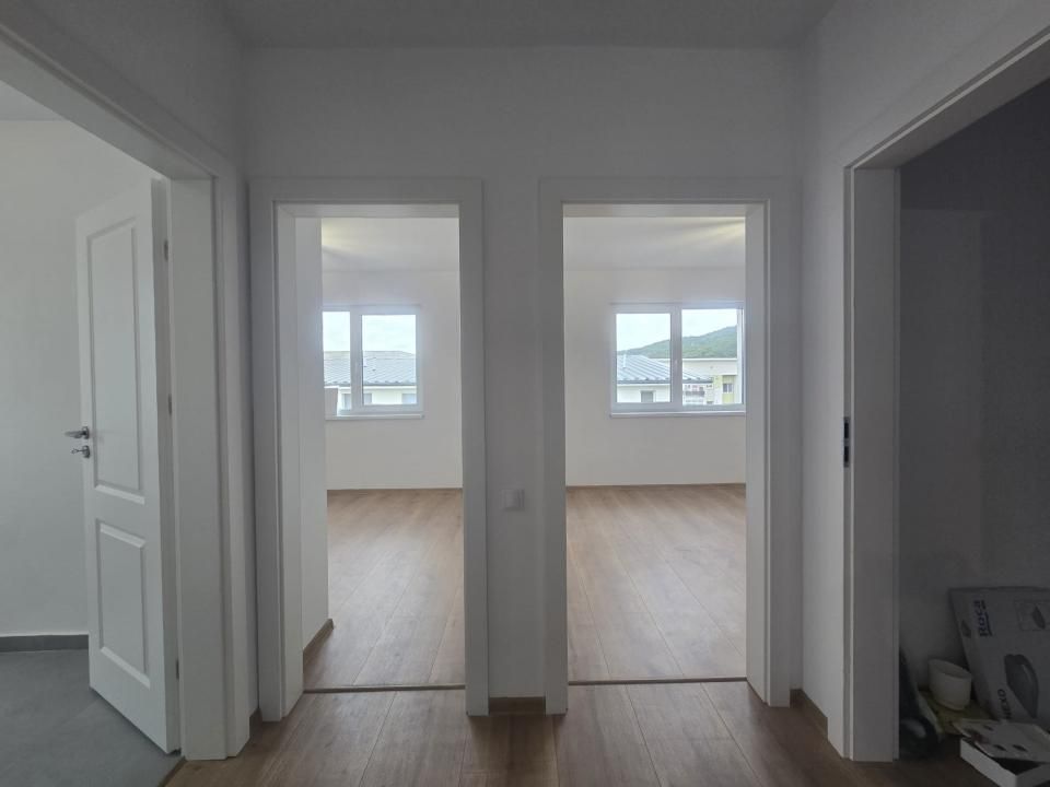 Apartament de închiriat, ideal pentru birou / spațiu comercial | Eroilor – fotografia 4 din 9