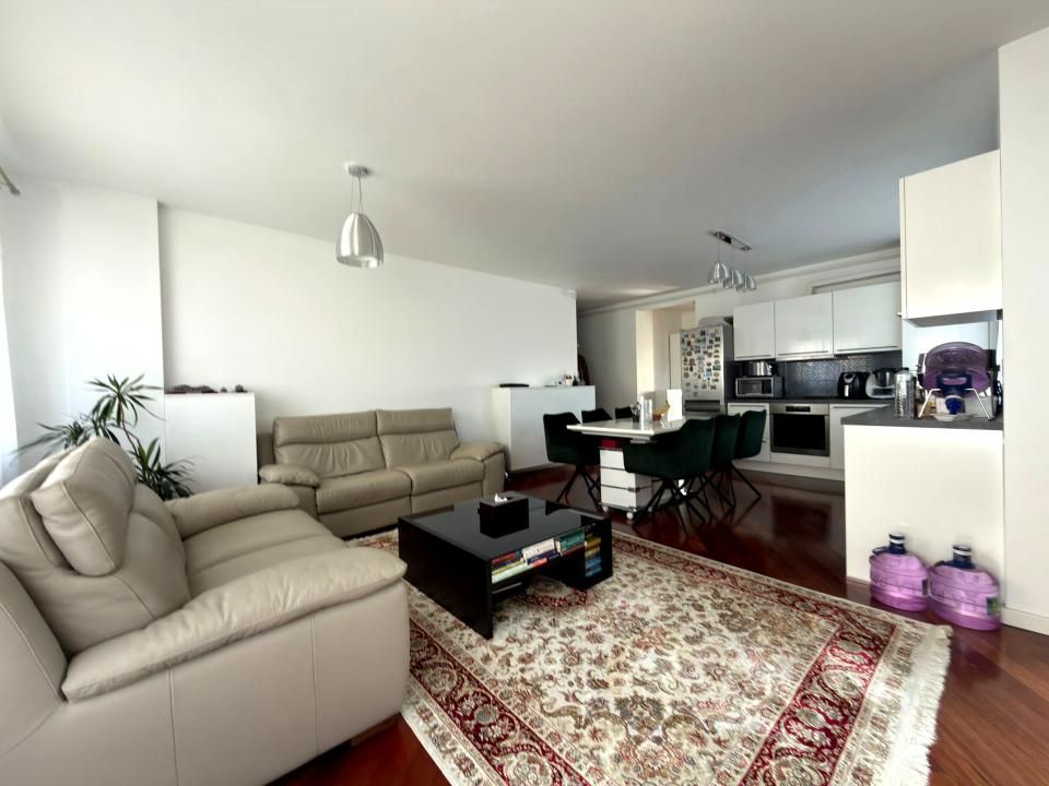 Apartament de 4 camere, parcare subterană inclusă – fotografia 2 din 8