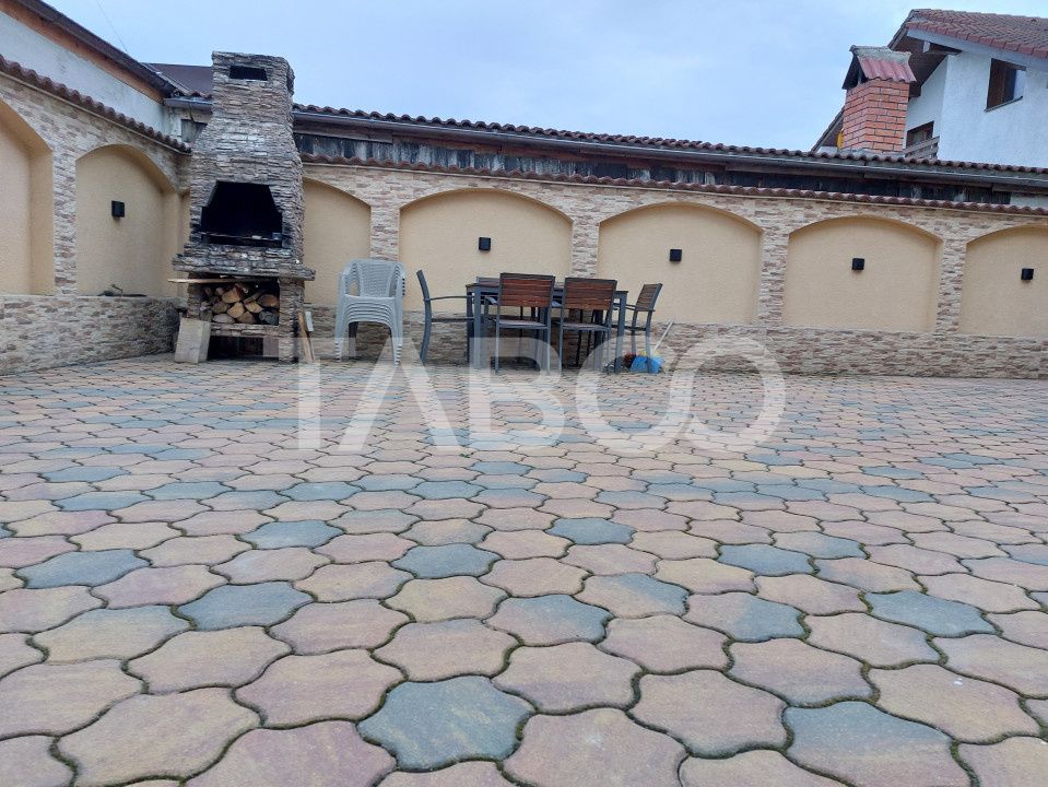 Apartament de inchiriat  56 mpu 2 camere mansarda in vila Selimbar – fotografia 11 din 11
