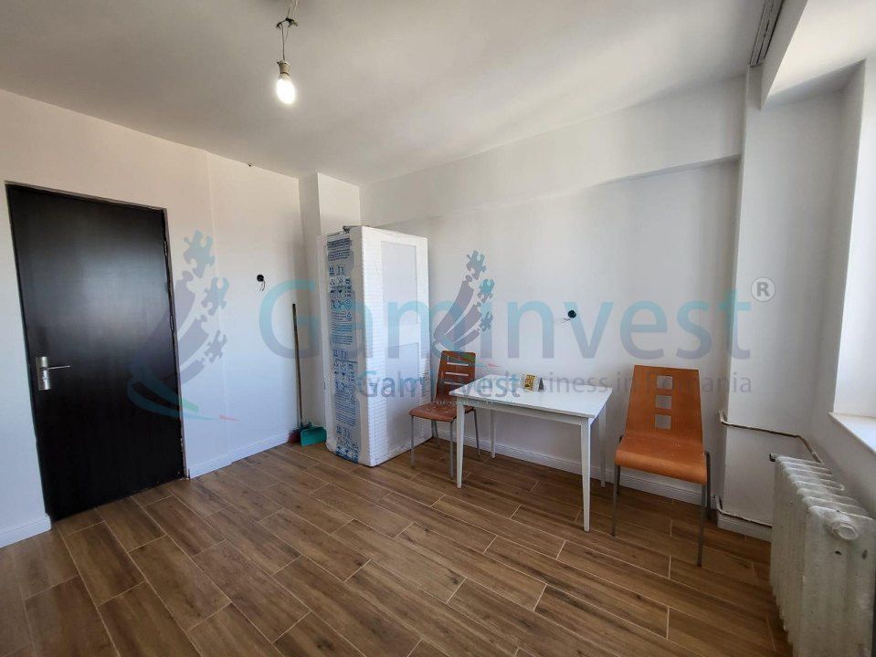 Apartament renovat cu 4 camere de vanzare , Cantemir, Oradea – fotografia 5 din 9