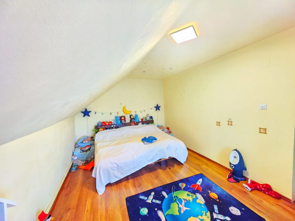 Casa Inedita , 300 mp utili, P+M,  5 bai, 6 dormitoare , 1975 mp teren,  Sacalaz – fotografia 70 din 91