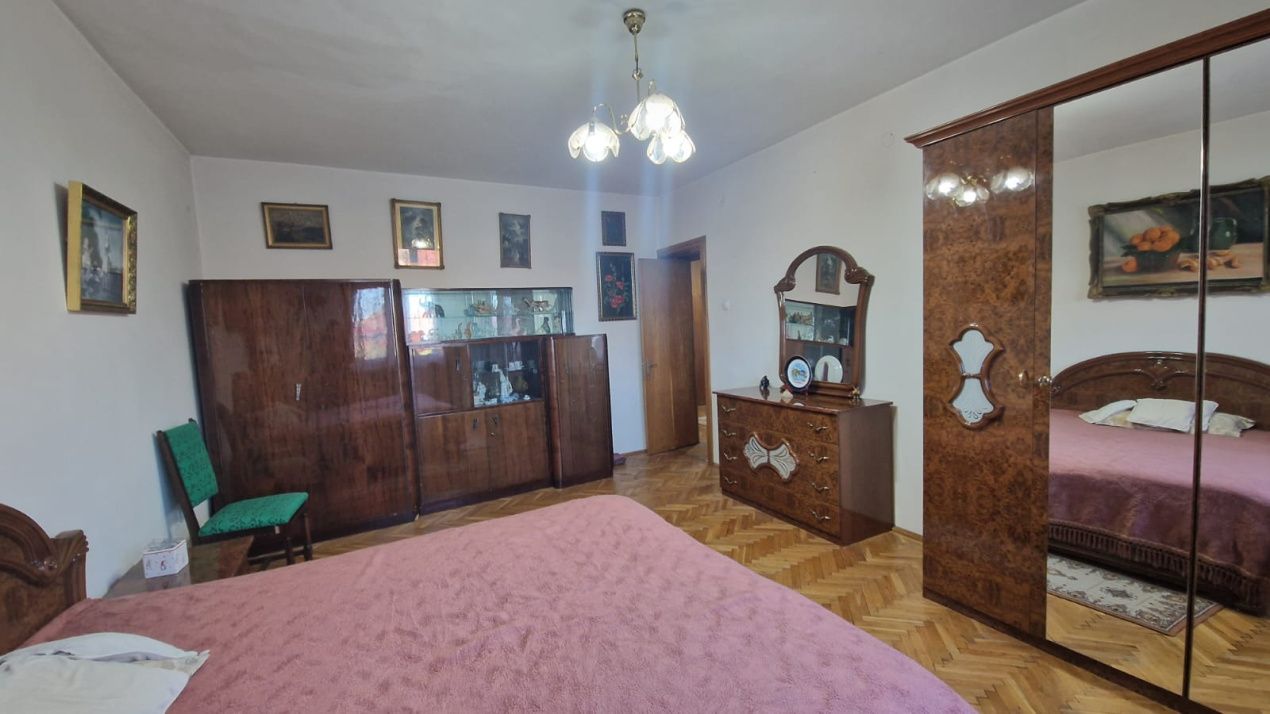 Casa cu 5 camere, 200mp, Centru – fotografia 7 din 25