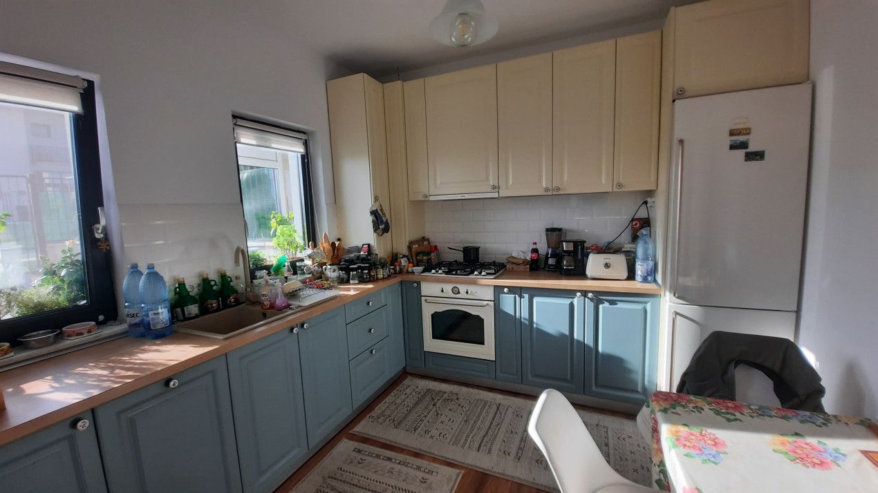 Casa cuplata, finisata, 130 mp utili, 5 camere, zona linistita – fotografia 1 din 3