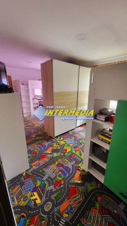 Casa Insiruita Apartament 3 camere P+1 cu 250 mp Teren Scara Interioara Mobilat – fotografia 6 din 8
