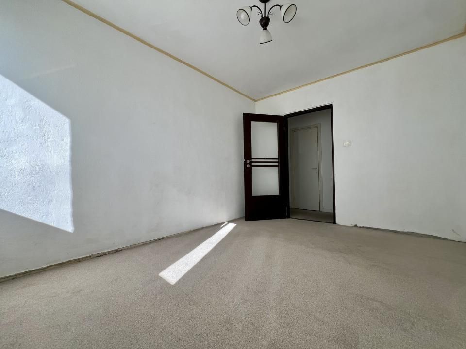 Apartament 3 camere, decomandat, 70 mp utili - zona Sagului – fotografia 7 din 11