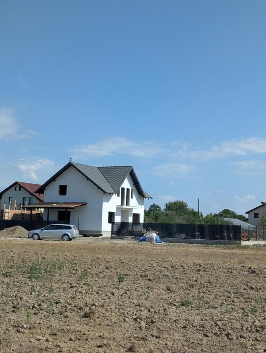 Casa noua Lilieci P+1, încălzire pardoseală , finisaje premium – fotografia 7 din 7
