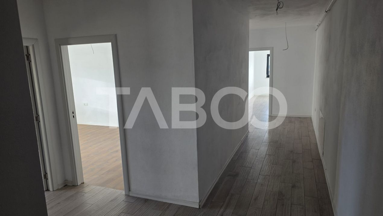 Apartament nou decomandat cu 3 camere de vanzare in Sebes – fotografia 9 din 10