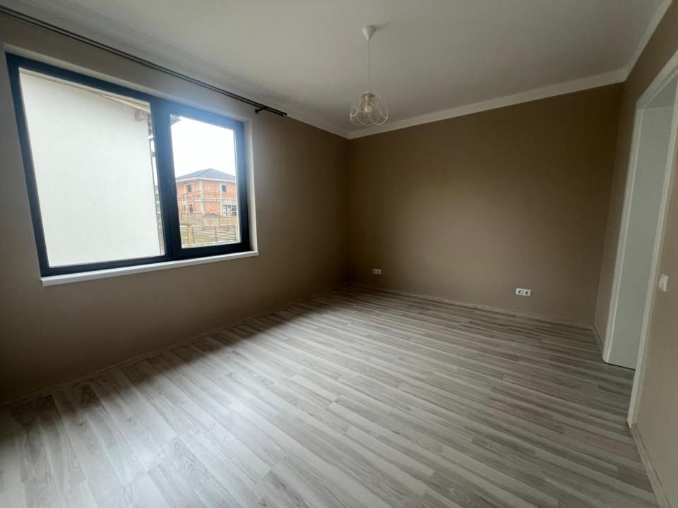 Casa individuala 4 camere, 139 mp, teren 450mp-Dezmir – fotografia 4 din 9