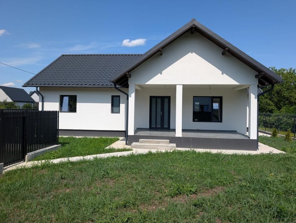 Casa deosebita 2026 Hemeius 3 dormitoare, 2 bai – fotografia 1 din 20