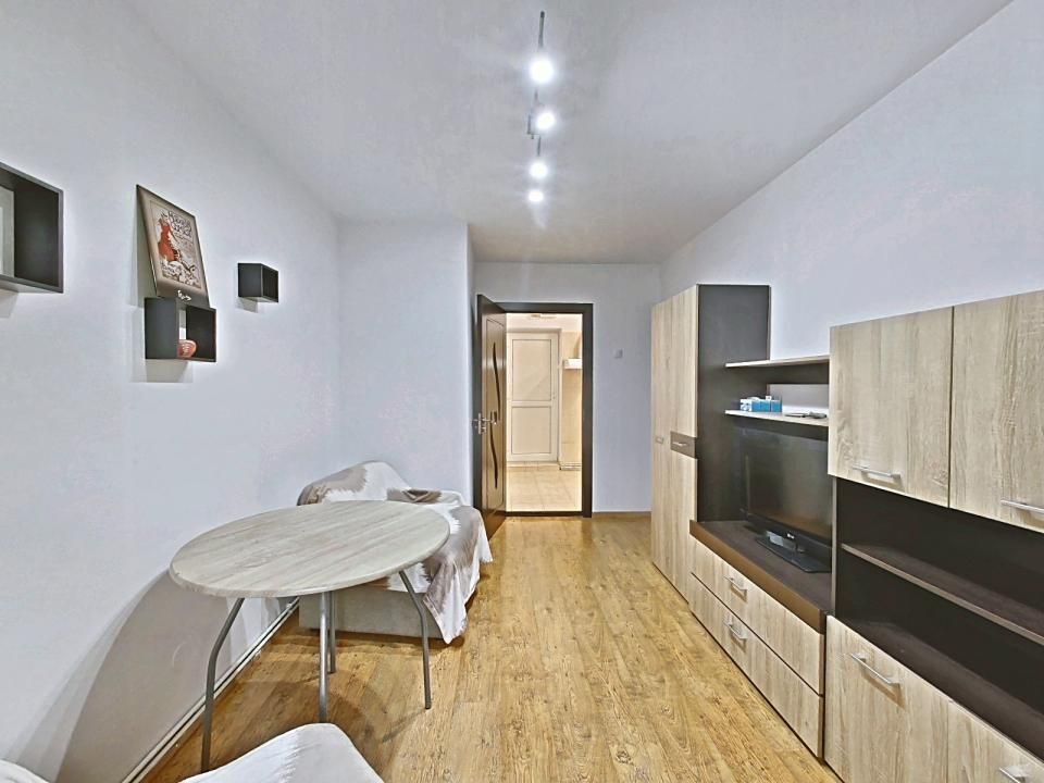 Închiriere apartament cu 2 camere, mobilat si utilat, pet-friendly - zona Astra – fotografia 2 din 6