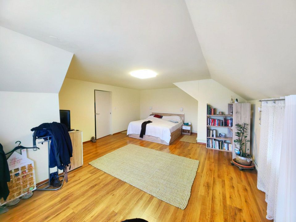Casa Inedita , 300 mp utili, P+M,  5 bai, 6 dormitoare , 1975 mp teren,  Sacalaz – fotografia 85 din 91