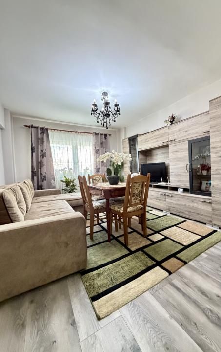 Apartament cu 4 camere,2bai,etaj intermediar,Manastur zona Piața Flora – fotografia 1 din 10