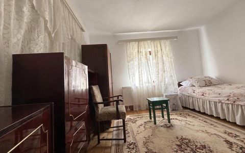 Casa individuala, 200 mp utili, 1005 mp gradina , anexe - Sag