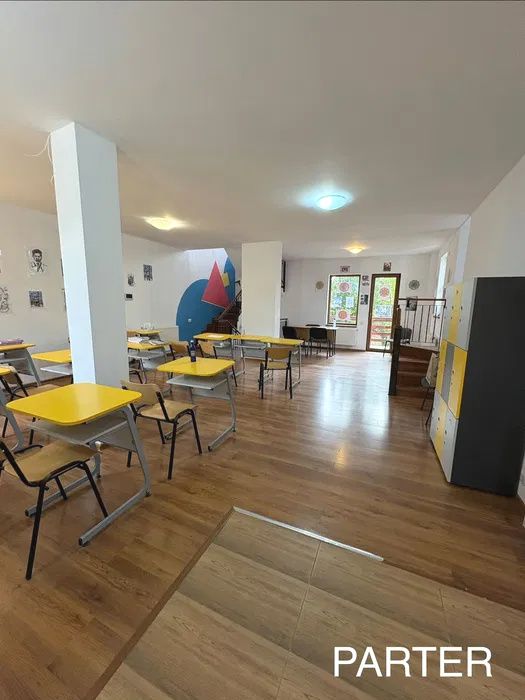 Vila 260 mp | Aparatorii Patriei | afterschool | birouri – fotografia 1 din 12