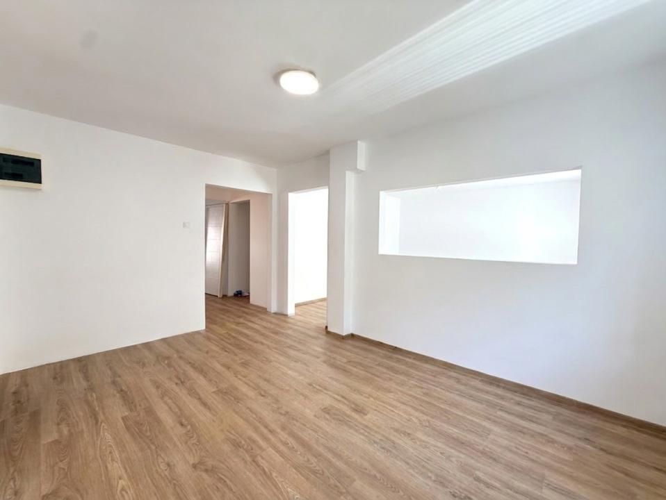 Apartament spatios, 3 camere, 70 mp utili, parter - Zona Aradului – fotografia 3 din 9