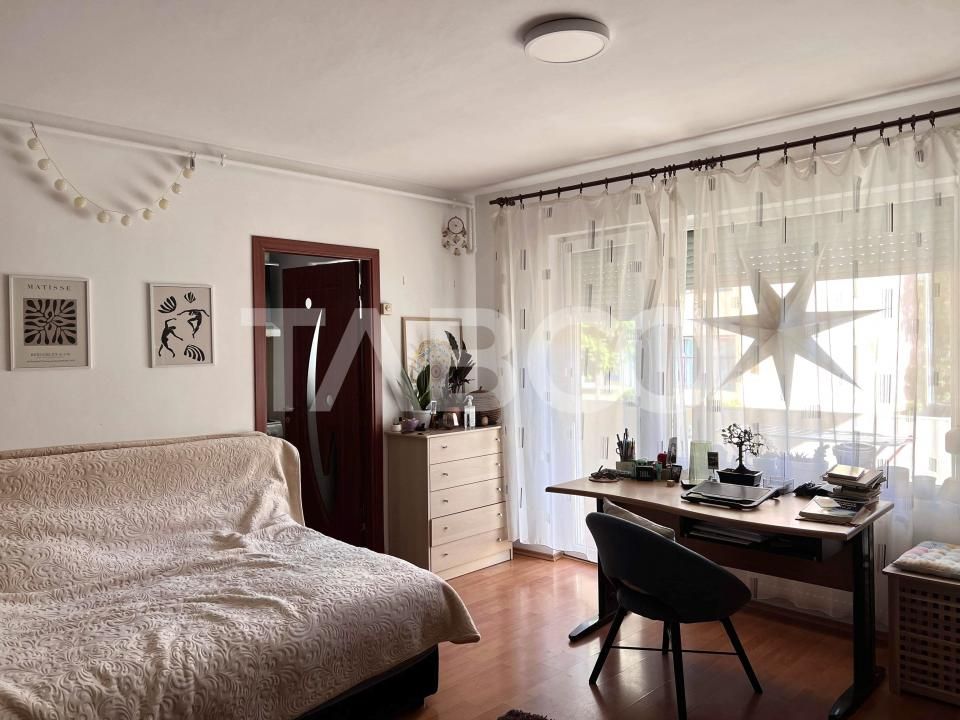 Garsoniera de vanzare in Marasti zona BRD si The Office cu dressing – fotografia 1 din 11