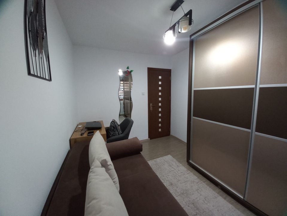 APARTAMENT 3 CAMERE , ETAJUL 2  – ZONA EDEN – fotografia 6 din 13