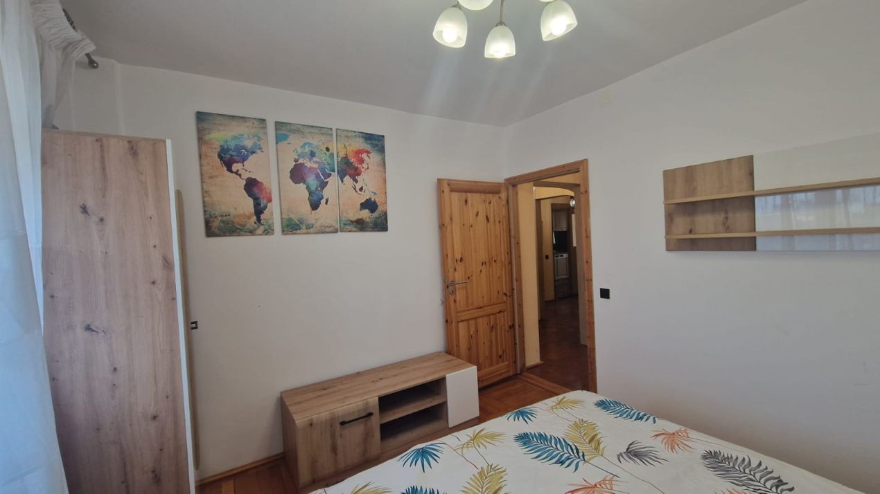 Apartament 3 camere, decomandat, 100mp, Calea Severinului zona Hotel Grim – fotografia 4 din 14