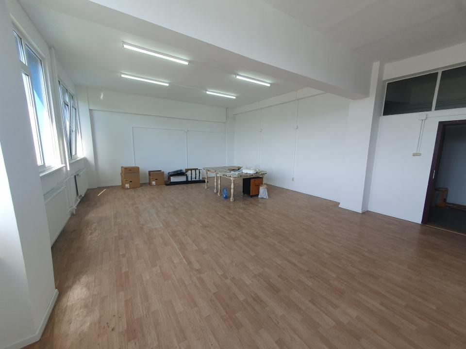 Spatiu birou de inchiriat, 52 mp utili, etaj 1,  Zona Calea Sagului – fotografia 5 din 7
