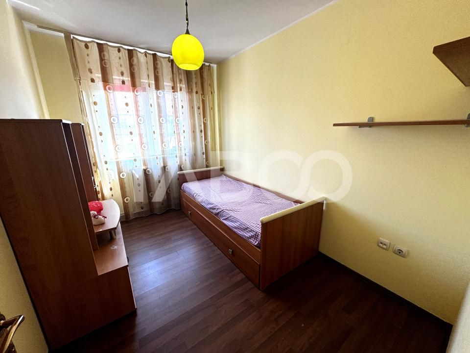 COMISION 0 - Apartament decomandat 4 camere 90 mpu Vasile Aaron Sibiu – fotografia 4 din 15