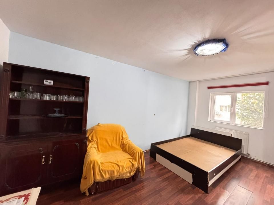 Apartament cu 2 camere decomandate de vânzare în zona CET, Constanța – fotografia 7 din 8
