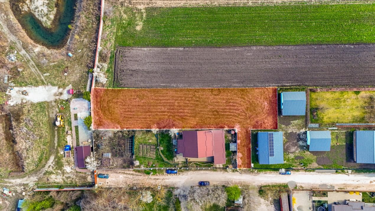 Teren pentru construcții în Stupini, cu potențial imens – fotografia 1 din 13