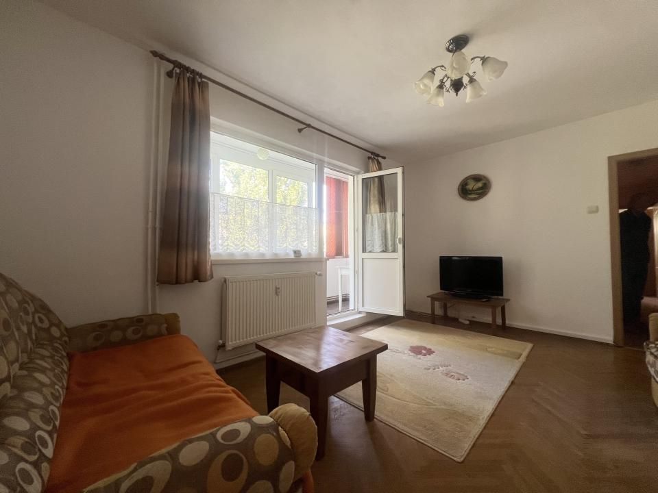 Apartament 3 camere, 65 mp utili, etaj 2, centrala proprie - Cetatii – fotografia 2 din 12