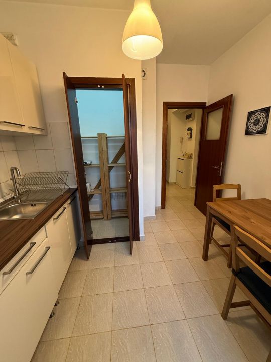 Titan/ 2 camere/ Noor/ Basarabia/ Costin Georgian/ bloc 2008/ 3 balcoane – fotografia 8 din 21