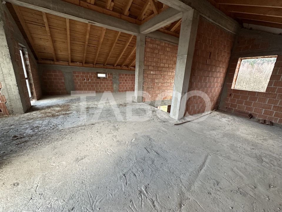 Pensiune  la Rosu480 mp de vanzare Statiune Climaterica Sambata de Sus – fotografia 8 din 9