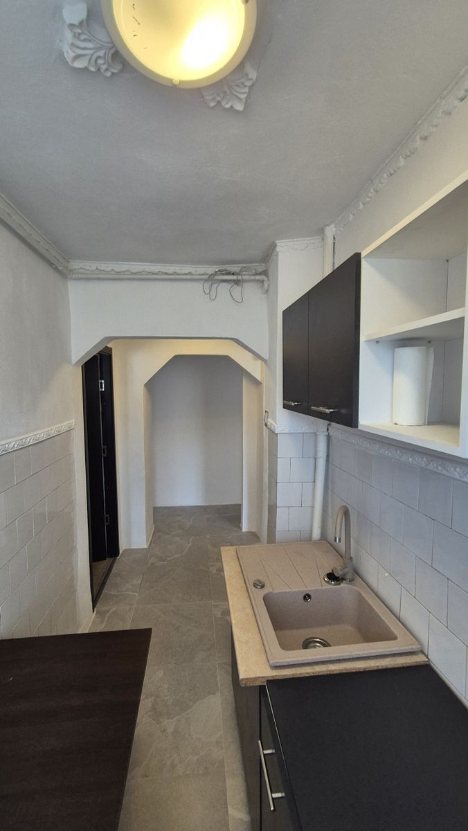 Vânzare apartament 2 camere, decomandat, strada Gării, Bumbești-Jiu – fotografia 7 din 9