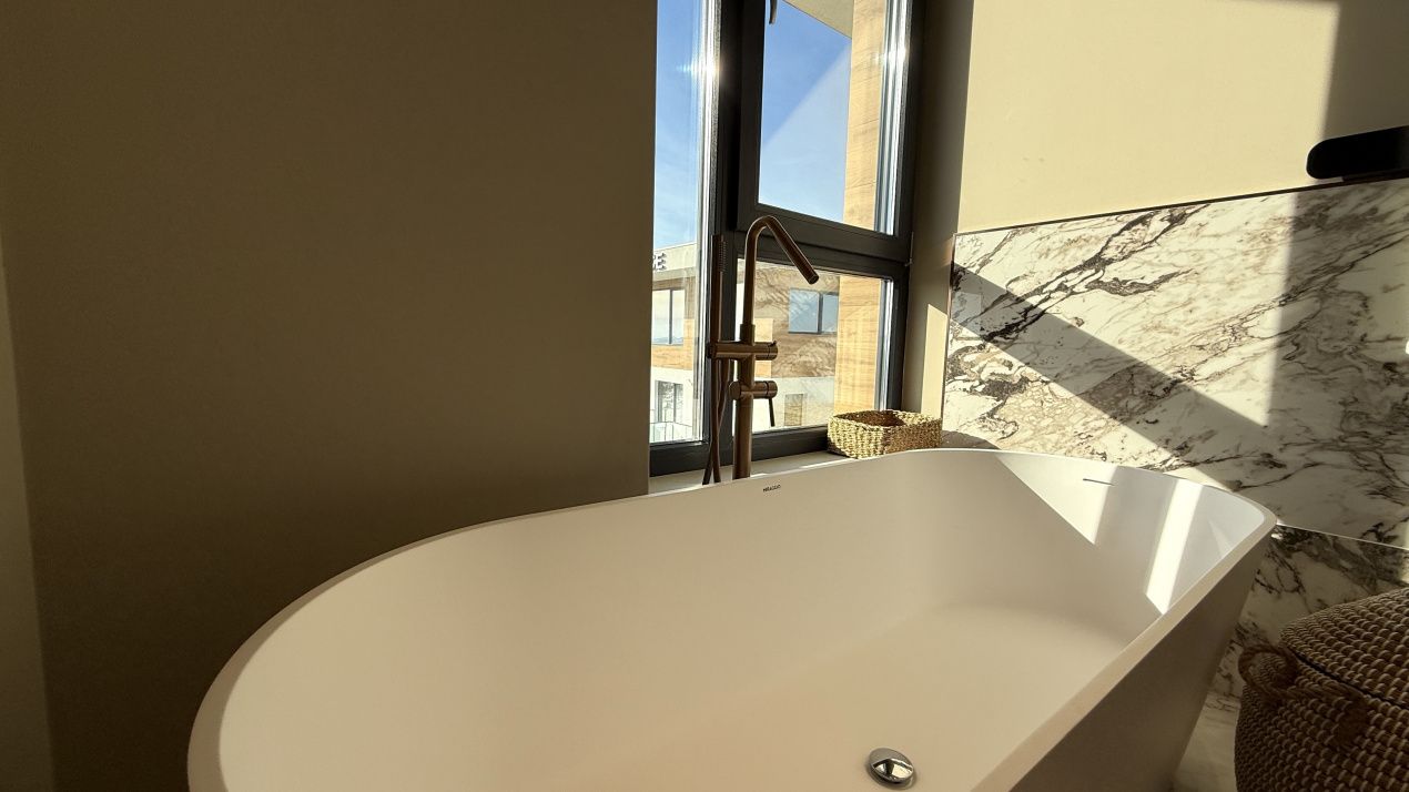 Penthouse pe bune, 5 camere, vedere la Mare si la Lac, 5 parcari subterane – fotografia 63 din 85