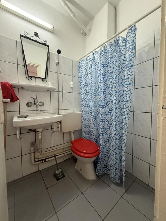 Apartament cu o camera, etaj 3, bloc izolat - Olimpia Stadion – fotografia 8 din 8