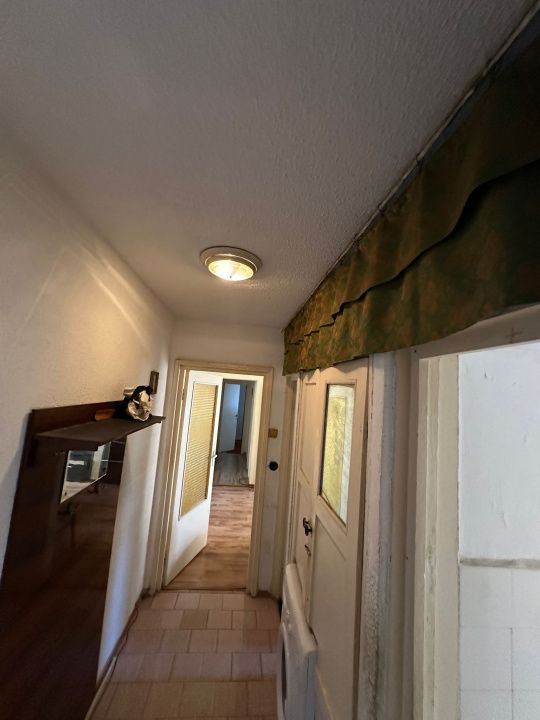 Apartament cu 3 camere de vanzare, situat in zona Inel 2 - Groapa – fotografia 4 din 9