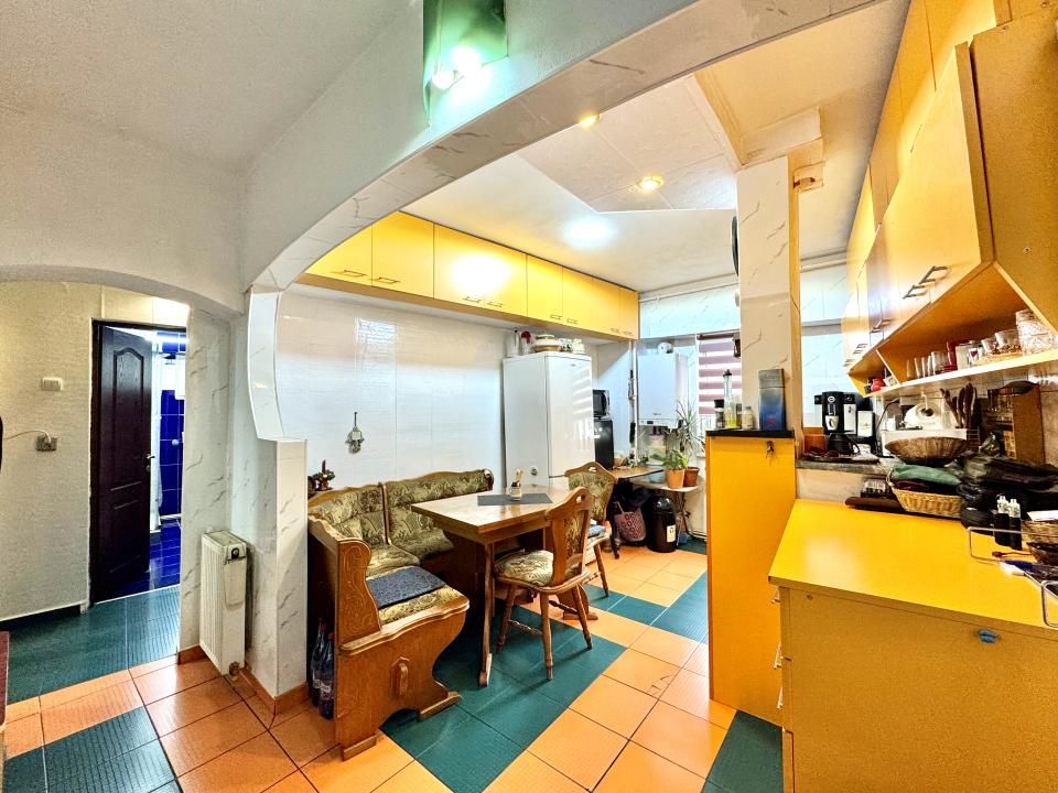 Apartament 2 camere decomandat, etaj 1- Zona Turnisor – fotografia 2 din 13