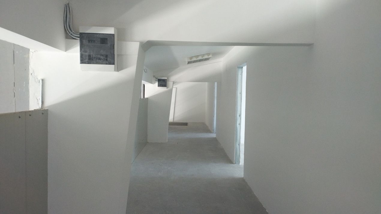 Ofertă închiriere hală/atelier auto cu birouri în Vânători,  Galați – fotografia 22 din 26