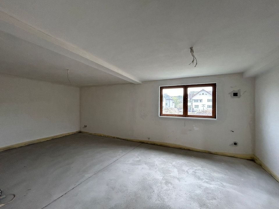 Casa tip duplex, 263 Mp utili, Copaceni – fotografia 12 din 15