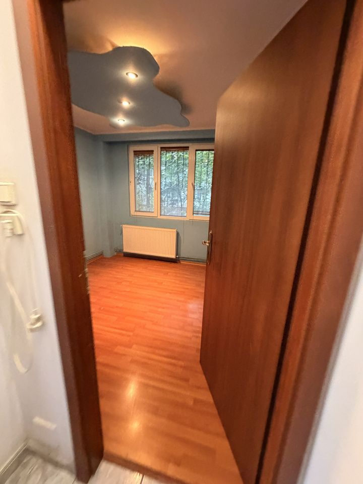 Apartament 3 camere - Zona buna – fotografia 2 din 20