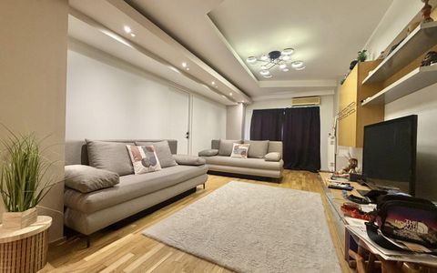 Apartament 3 camere, renovat, lift, 2 bai, zona Modern