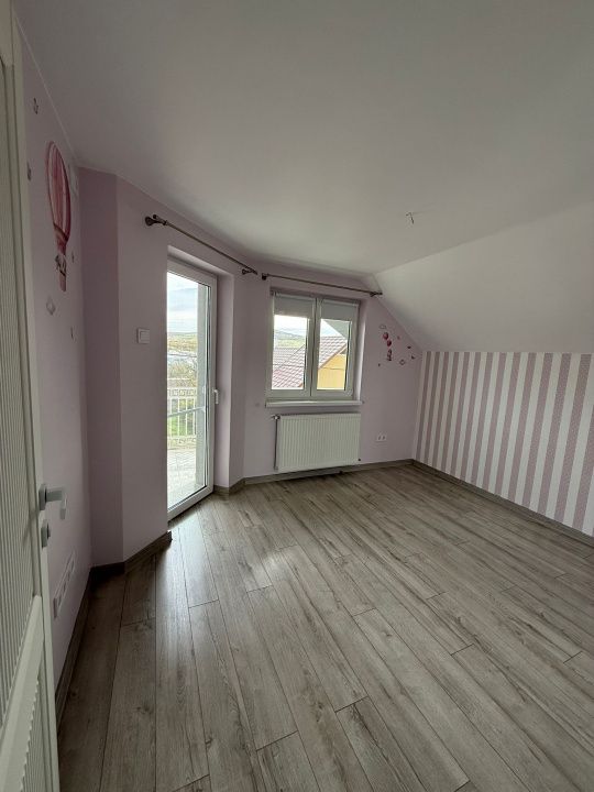 CASA ELEGANTA CU TEREN 1500MP,ZONA PETROM – fotografia 6 din 22