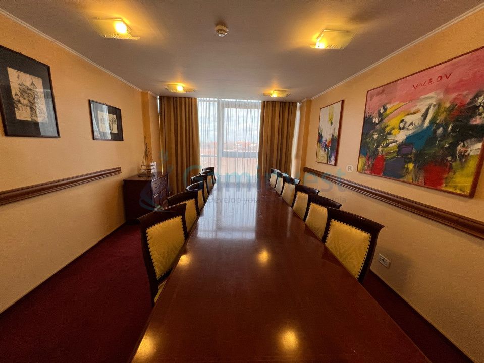 Spatii pentru birouri de inchiriat ultracentral in Oradea, Bihor – fotografia 1 din 10