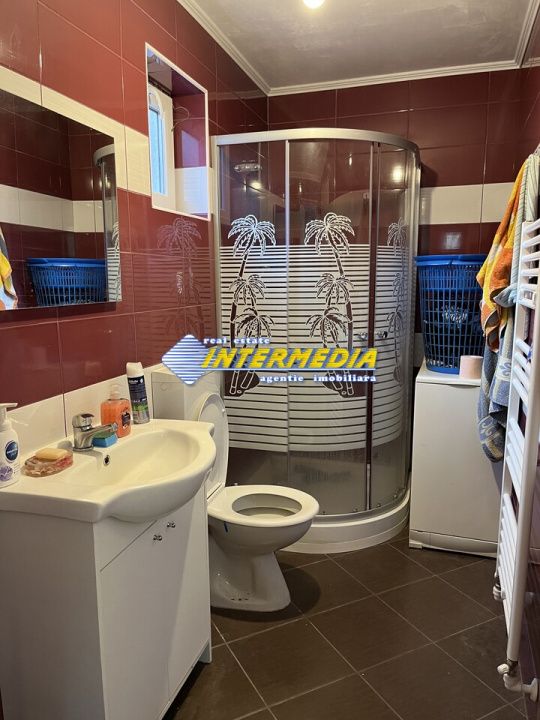 Casa vanzare Alba Iulia zona Centru ideala pentru doua familii finisata complet – fotografia 10 din 23