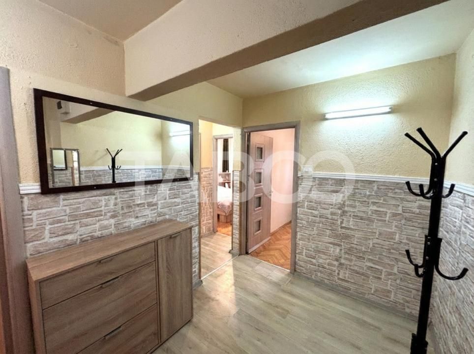 Apartament decomandat 3 camere de vanzare etaj 2   Valea Aurie – fotografia 4 din 14